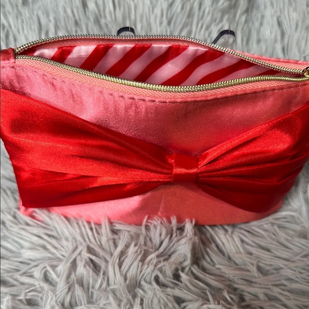 MAC LADY BUG Lustre Lipstick + Belif SUPER DROPS Vit C + Ipsy Bag + 2 Lip Masks